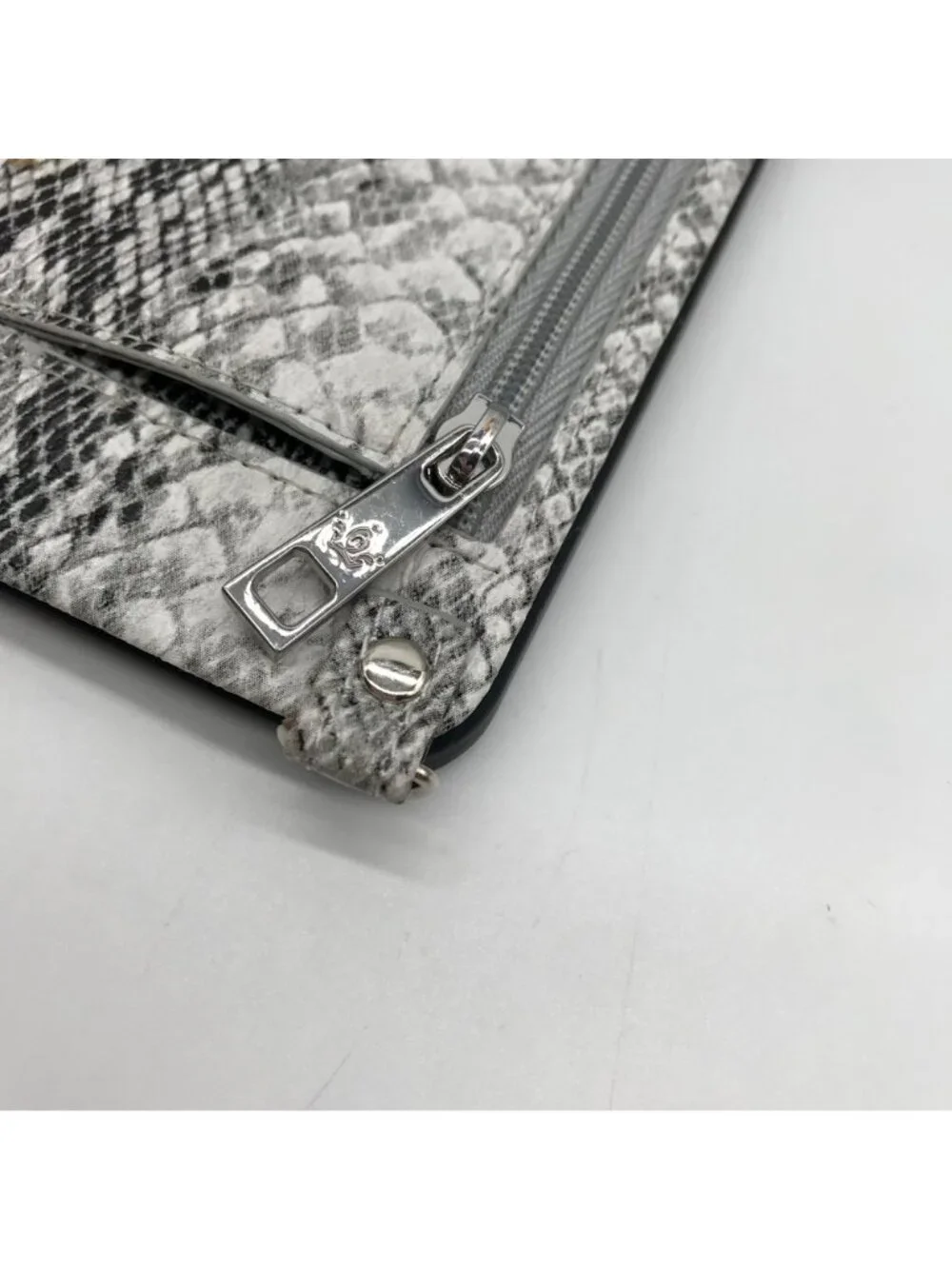 Hera Cases Gray I Phone Case With Wallet Crossbody